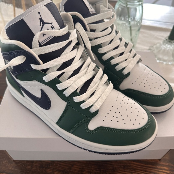 Air Jordan 1 - Picture 6 of 7